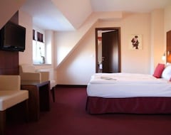 Khách sạn Adena Hotel (Bremerhaven, Đức)