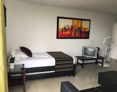 Hotel Manzana Suite (Cartagena, Colombia)