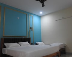 Khách sạn Nueva Boarding And Lodging (Bengaluru, Ấn Độ)