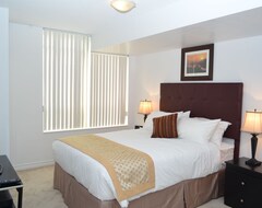 Khách sạn Platinum Suites Furnished Executive Suites (Mississauga, Canada)