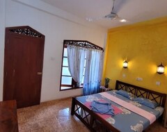 Hotelli Malika'S Yellow House (Hikkaduwa, Sri Lanka)