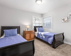 Hele huset/lejligheden Mid Term Rental Home In Hobart 1224 W Home Ave (Hobart, USA)