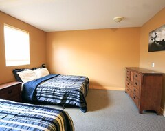 Hotel Executive Suite By Apex Mountain Lodging (Hedley, Canada)