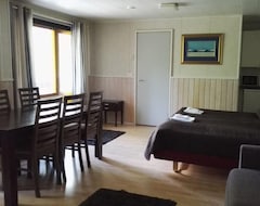 Revontuli Resort Rooms (Hankasalmi, Finland)