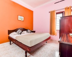Khách sạn Indraprastham Tourist Home (Kottayam, Ấn Độ)