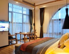 Hotelli Jiazai Qingfeng Yayujian Hotel (Yingjing, Kiina)