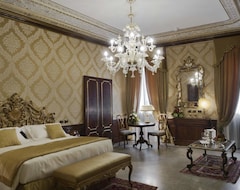 Khách sạn Hotel Ai Reali - Small Luxury Hotels of the World (Venice, Ý)