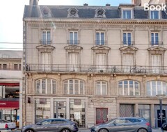 Cijela kuća/apartman T2 Bis A 2 Pas De La Mairie (Limoges, Francuska)