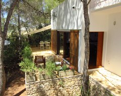 Casa/apartamento entero A Pleasantly Furnished Villa In A Wooded Area. The Villa Enjoys Tranquillity And Privacy (Ses Salines, España)