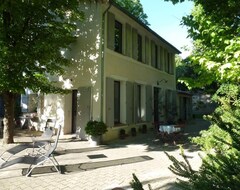 Koko talo/asunto Aix house with swimming pool and garden, city centre (Thermal baths) (Aix-en-Provence, Ranska)