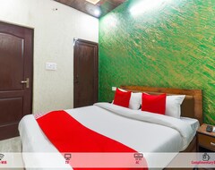 Oyo 44068 Hotel Dev Raj (Rishikesh, India)