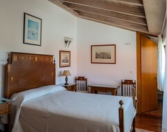 Hotel Casa Rural O Pozo (Cotobade, Spain)