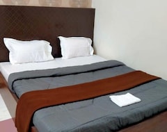 Khách sạn J J lodging (Kolhapur, Ấn Độ)