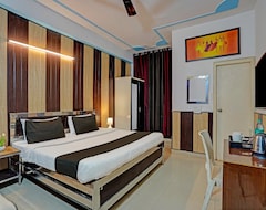 Hotel Greno House (Greater Noida, Indija)