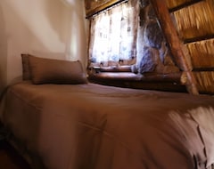 Khách sạn Thandabantu Game Lodge (Roossenekal, Nam Phi)