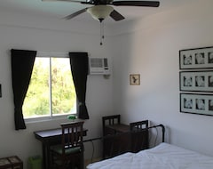 Hotel Roger'S Place Guesthouse (Manoc Manoc, Filipinas)