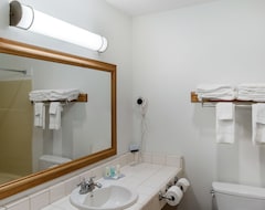 Hotel Quality Inn & Suites Capitola By the Sea (Capitola, USA)