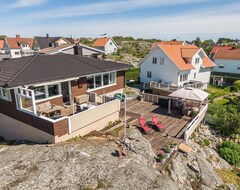 Toàn bộ căn nhà/căn hộ Large And Spacious Accommodation On Donsö With Ocean View (Styrsö, Thụy Điển)