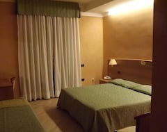 Khách sạn Hotel Park Zanzanù (Tignale, Ý)