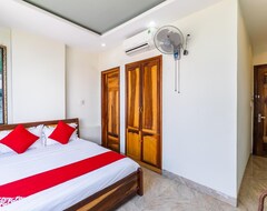 Oyo 415 Nice House Hotel (Da Nang, Vietnam)