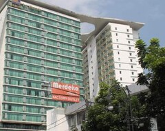 Hotel Oyo 93636 La Grande Apartment By Ujm (West Bandung, Indonezija)