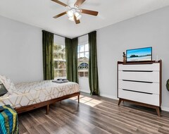 Hotelli Charming 3 Bedroom Condo Near Disney ! (Kissimmee, Amerikan Yhdysvallat)