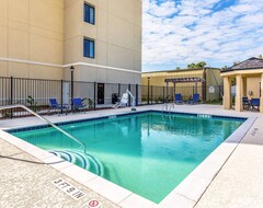 Hotel Comfort Suites (Channelview, USA)