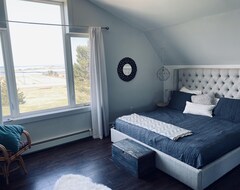 Hele huset/lejligheden Scenic Getaway - Beautiful Views, Quiet Location Close To Local Restaurants!!! (Crapaud, Canada)