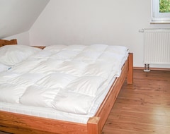 Otel 3 Bedroom Accommodation In Karwesee (Fehrbellin, Almanya)