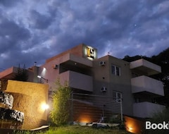 Toàn bộ căn nhà/căn hộ By Muni Apartamentos Premium (Tanti, Argentina)