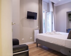 Hotelli Ad Suites Tritone (Rooma, Italia)