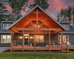 Hotel New Build ⭐️ Expansive Porch (Asheville, Sjedinjene Američke Države)