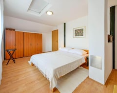 Casa/apartamento entero Vacation Home Madera In Dugo Selo - 6 Persons, 2 Bedrooms (Sveti Ivan Zelina, Croacia)