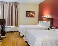 Otel Budget-friendly Comfort! Free Parking, Near Old Ship Street Historic District! (Saugus, ABD)