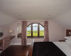Casa/apartamento entero New Luxury 5 Beachside Lodge With Sauna - 4 Beds Ensuite - Spectacular Location (Portmagee, Irlanda)
