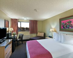 Hotel Oxford Suites Lancaster (Lancaster, USA)