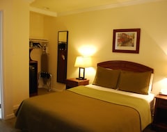 Otel Bella Capri Inn And Suites (Camarillo, ABD)