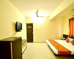 OYO 2572 Hotel Galaxy Park (Indore, India)
