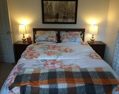 Hotel Acre Family Guest Home (Nanaimo, Canada)