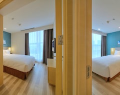 Holiday Inn Express Luoyang City Center, an IHG Hotel (Luoyang, China)