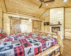 Casa/apartamento entero Log Cabin With Million Dollar View! “the Time Out” (Talihina, EE. UU.)