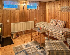 Toàn bộ căn nhà/căn hộ Enjoy A Vacation In Nature In This Cozy, Old-style Vacation Home. (Katrineholm, Thụy Điển)