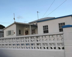 Lejlighedshotel Denyse Home Cottage (St. John´s, Antigua og Barbuda)