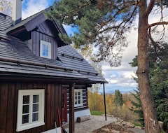 Toàn bộ căn nhà/căn hộ Stunning Private Villa For 10 People With Wifi, Pets Allowed, Panoramic View And Parking (Strašín, Cộng hòa Séc)