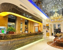 Moma Crystal Hotel Renming Road Branch (Xianyang, China)