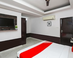 Hotel OYO 18618 Ocean Blue Residency (Delhi, India)