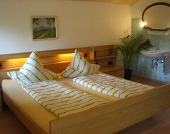Toàn bộ căn nhà/căn hộ Near Chiemsee: Holiday House Beate (85M²) Family-Friendly With 2 Separate Bedrooms (Bad Endorf, Đức)