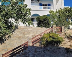 Koko talo/asunto Dolphini (Batsi, Kreikka)
