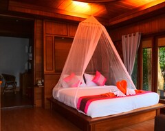 Hotel Baan Laanta Resort & Spa (Koh Lanta City, Thailand)