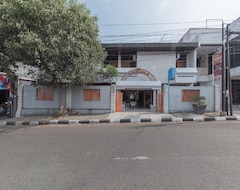 Khách sạn Reddoorz Syariah Near Taman Kota Kuningan (Kuningan, Indonesia)
